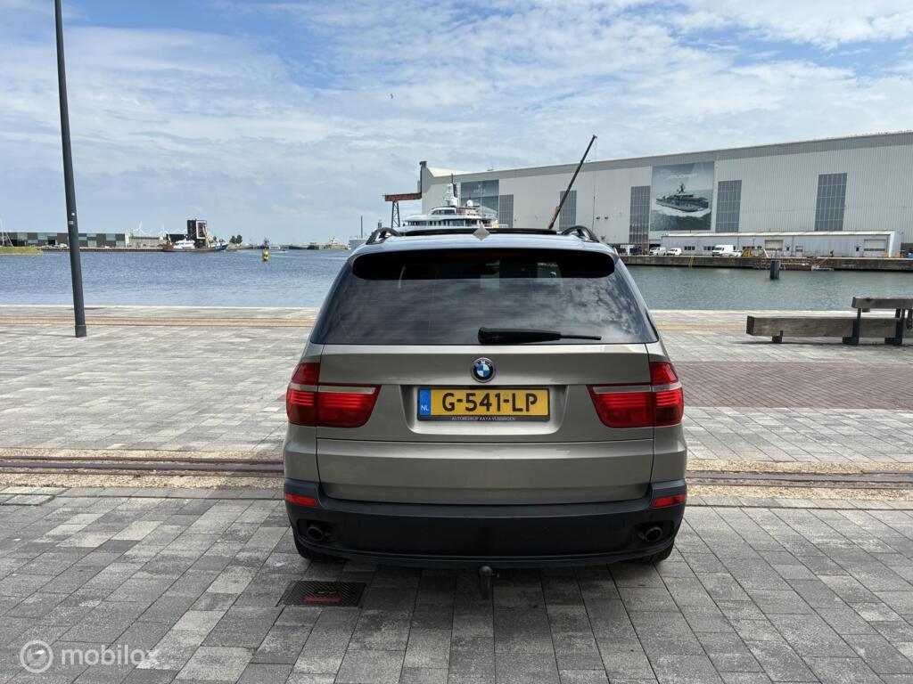 BMW X5 xDrive30d High Executive km257.412 Nap Pano BJ2007