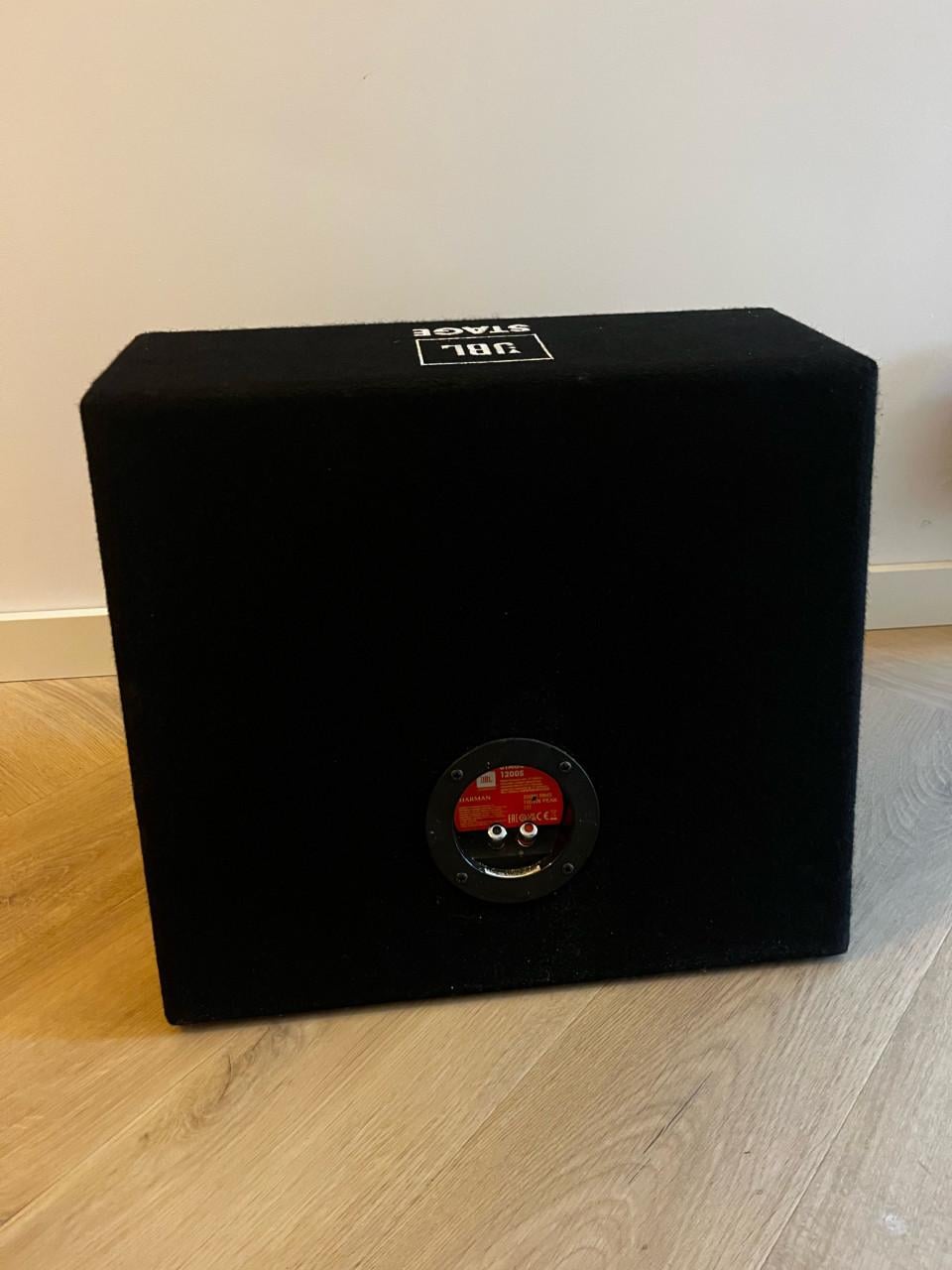 JBL Subwoofer en versterker