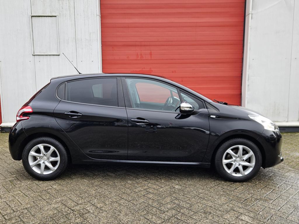 Peugeot 208 1.2 puretech style | cruisec.