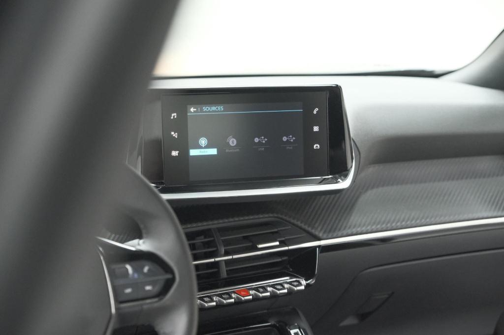 Peugeot 2008 puretech 100 active pack | allseason banden | parkeersensoren 