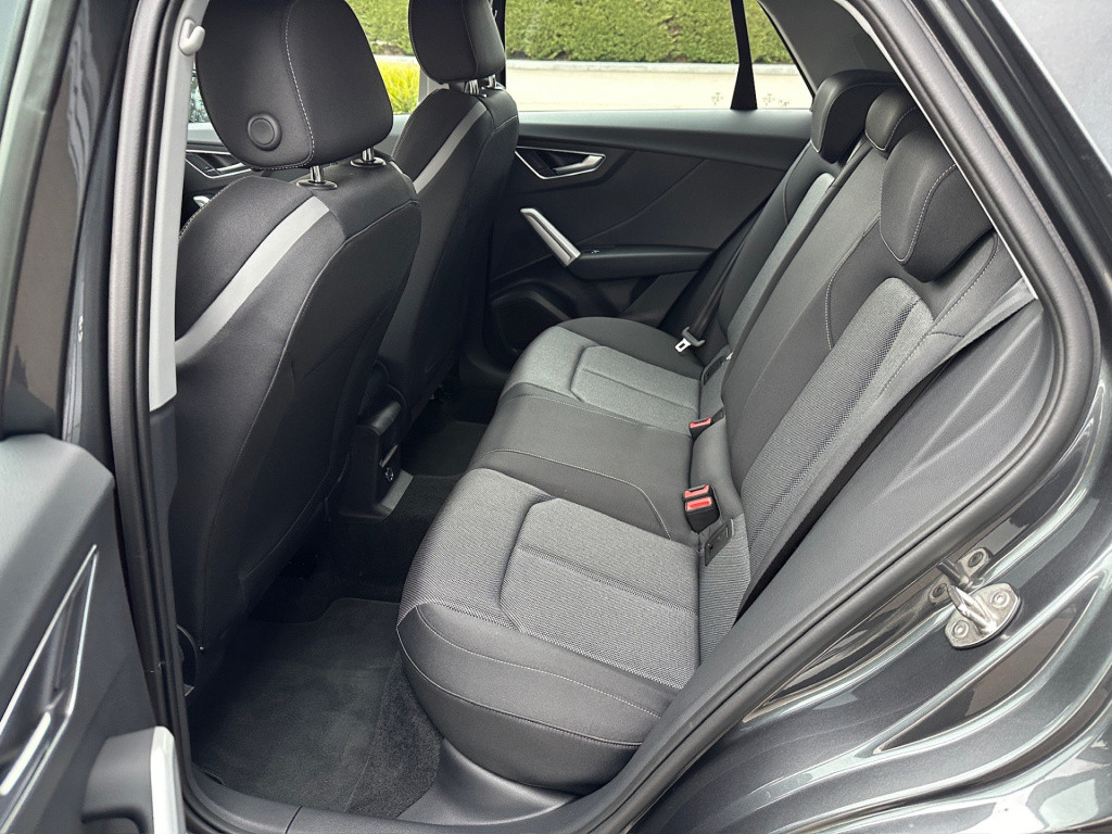 Audi Q2 35 tfsi 150pk s-tronic s-line | led | camera | carplay | elek. acht