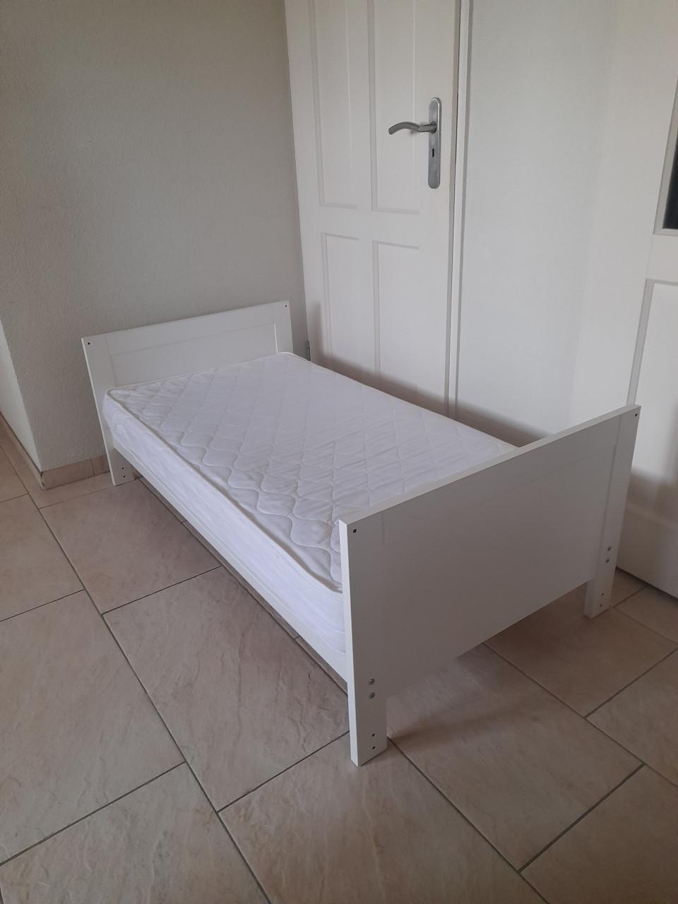 Meegroeibed 140 x 70  van ledikantje naar peuterbed (z.g.a.n.)