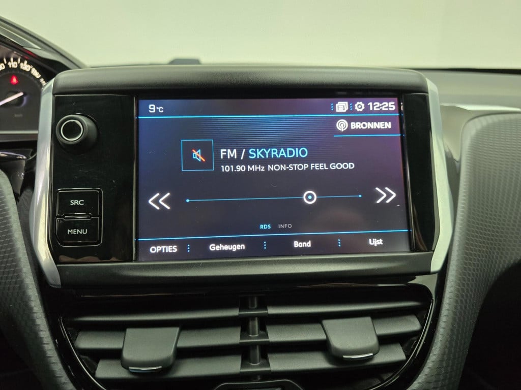 Peugeot 208 occasion 1.2 puretech allure met carplay en cruisecontrol | twe
