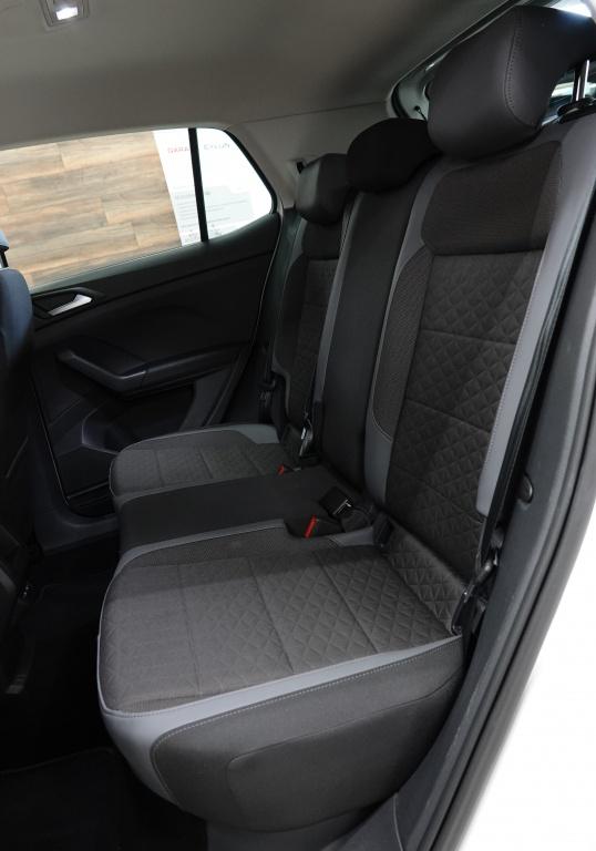 Volkswagen T-cross 1.0 tsi | carplay | acc | stoelverw. | pdc |