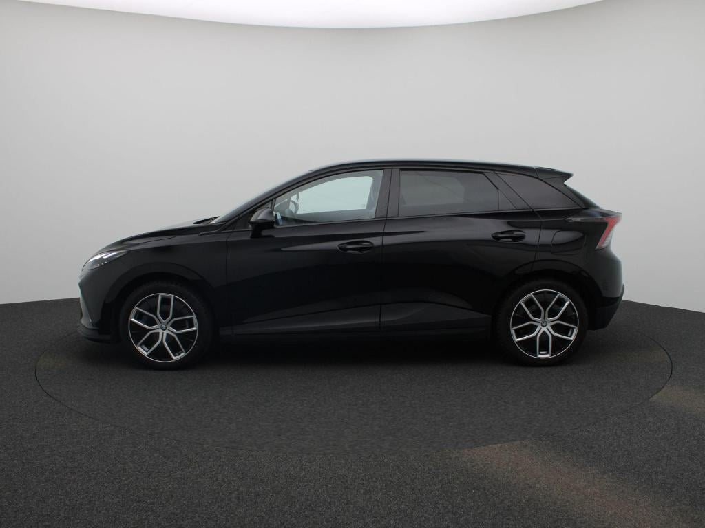 MG Mg4 64 kwh luxury | automaat | navigatie | climate control | apple carpl