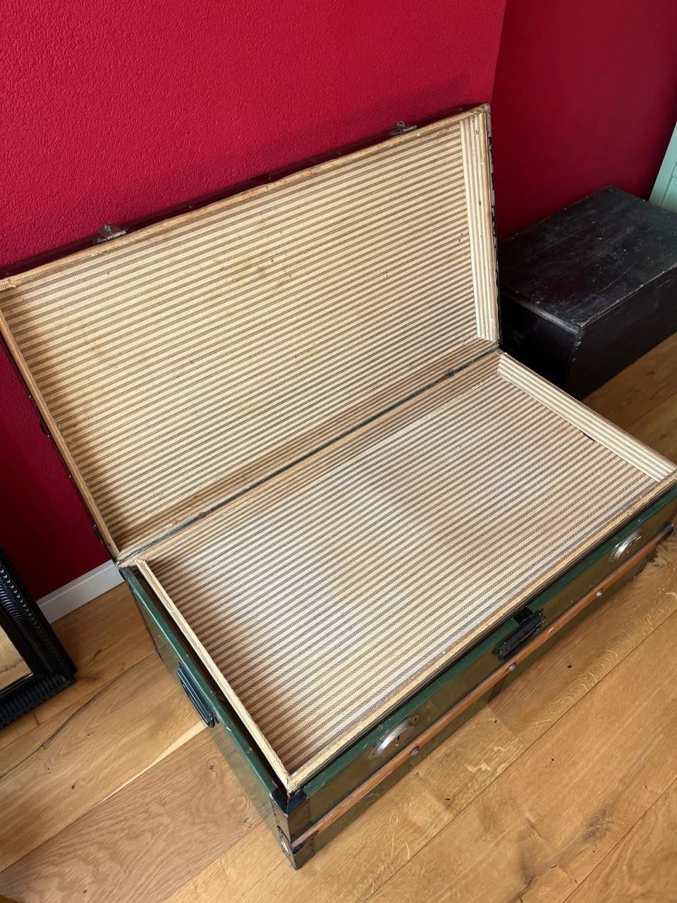 ‘vintage’ legergroene kist
