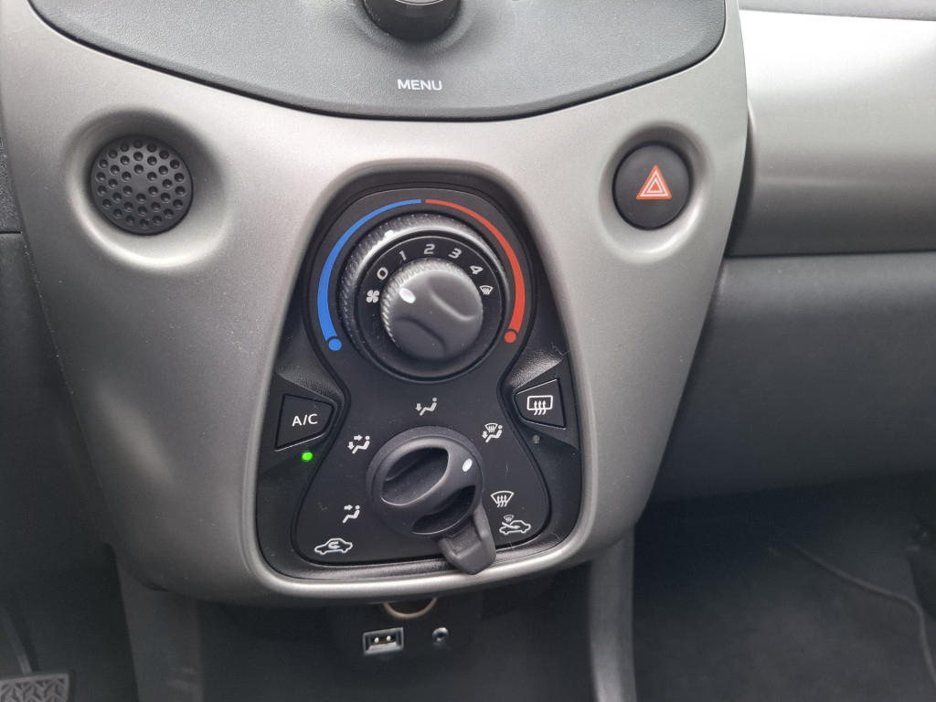 Peugeot 108 1.0 e-vti active cabrio top! airco/lmv 5-drs