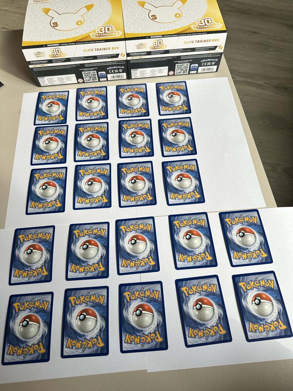 22 pokemonkaarten 30th celebration nieuwe staat