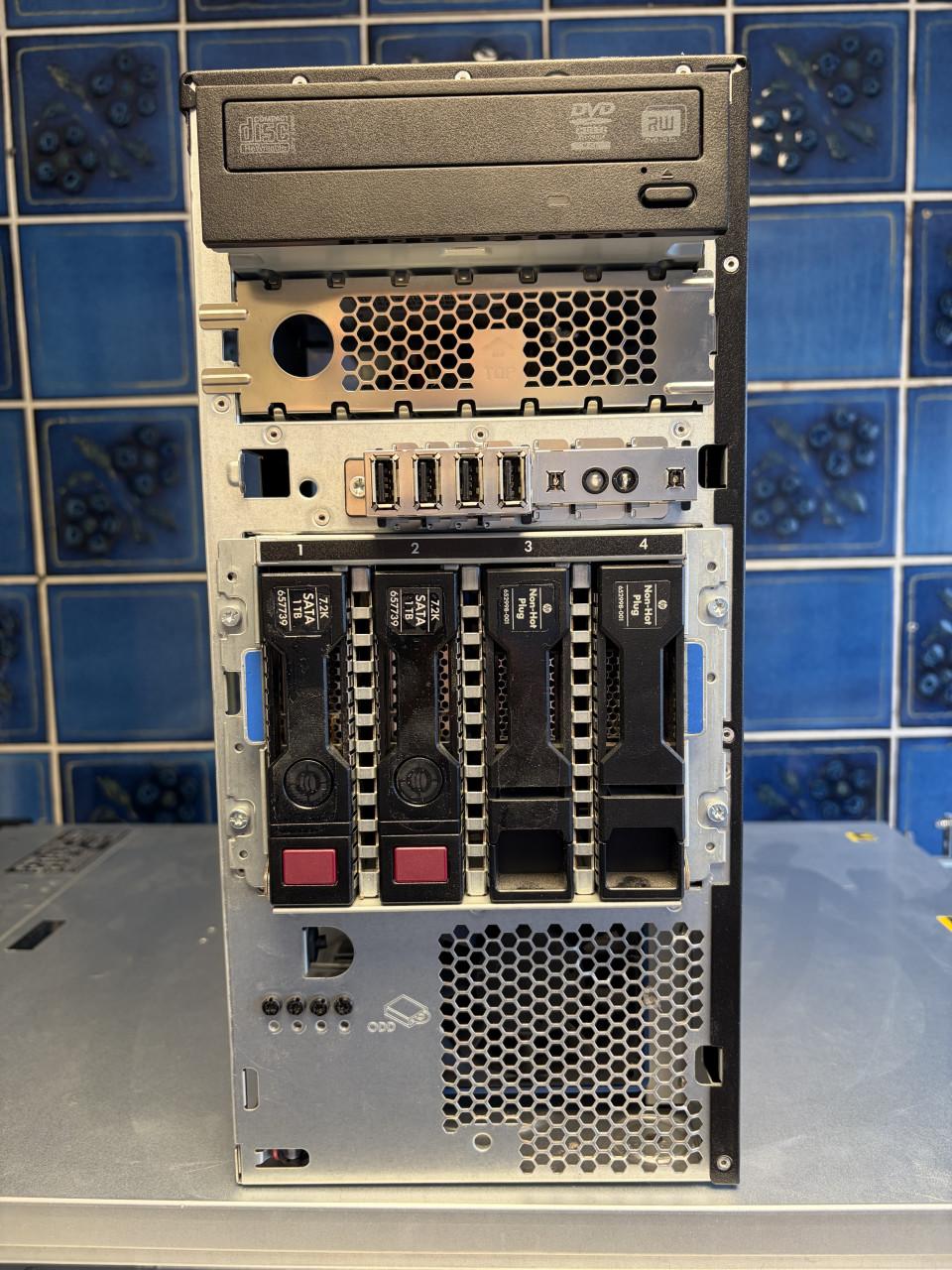 HPE Proliant ML310e Gen8v2 XEON E3-1220 8Gb 250Gb-SSD 2TB-RAID 75€