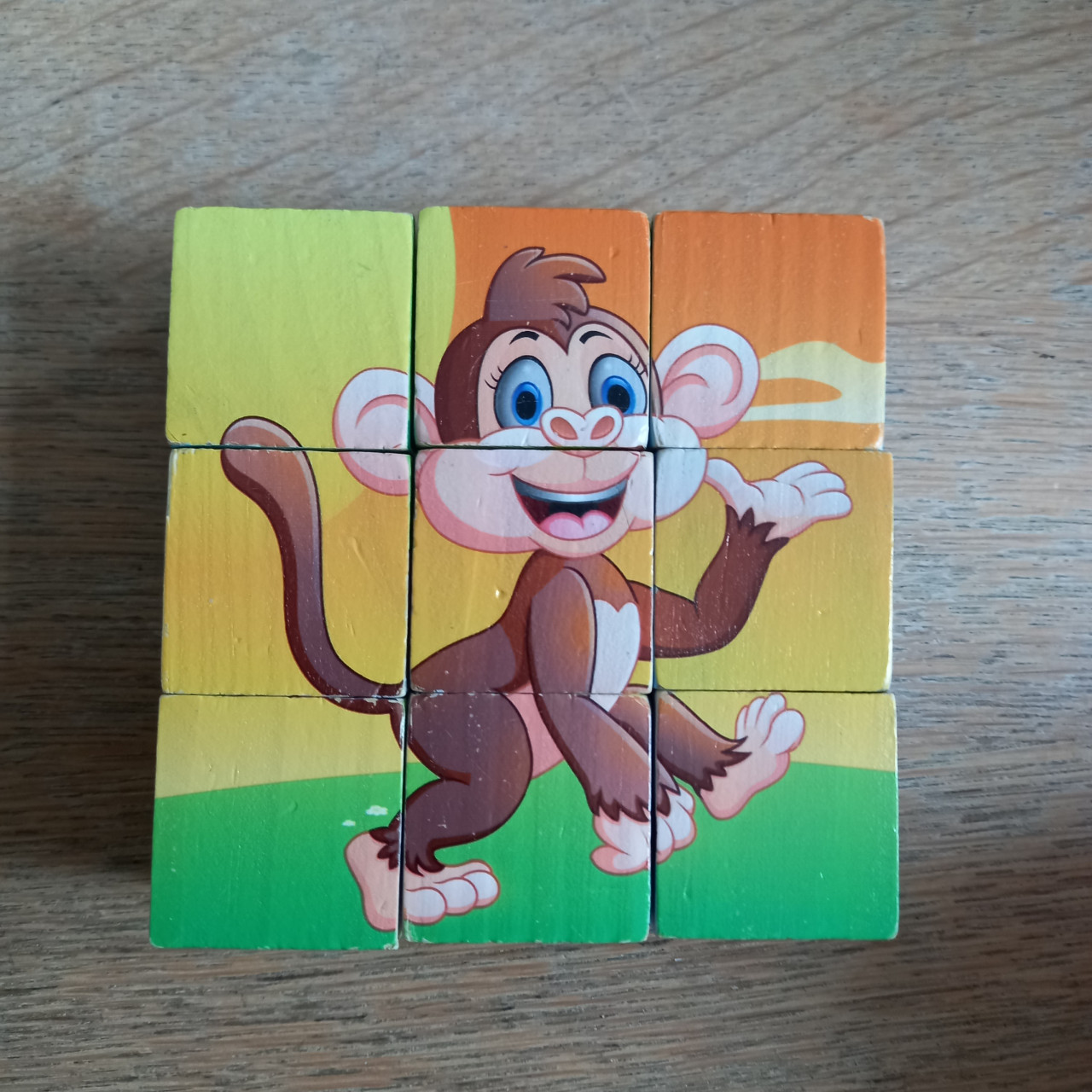 3 blokpuzzels met ieder 6 verschillende afbeeldingen