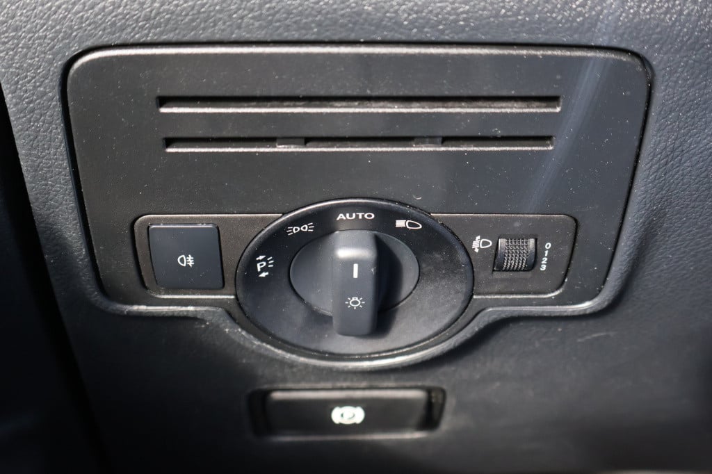Mercedes-Benz Vito 114 cdi lang l betimmerd i airco l navi l deuren achter 