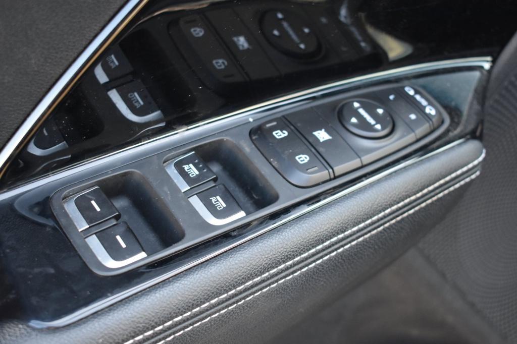 Kia E-niro dynamicplusline 64 kwh soh 100% | stoelverwarming | schuifdak | 