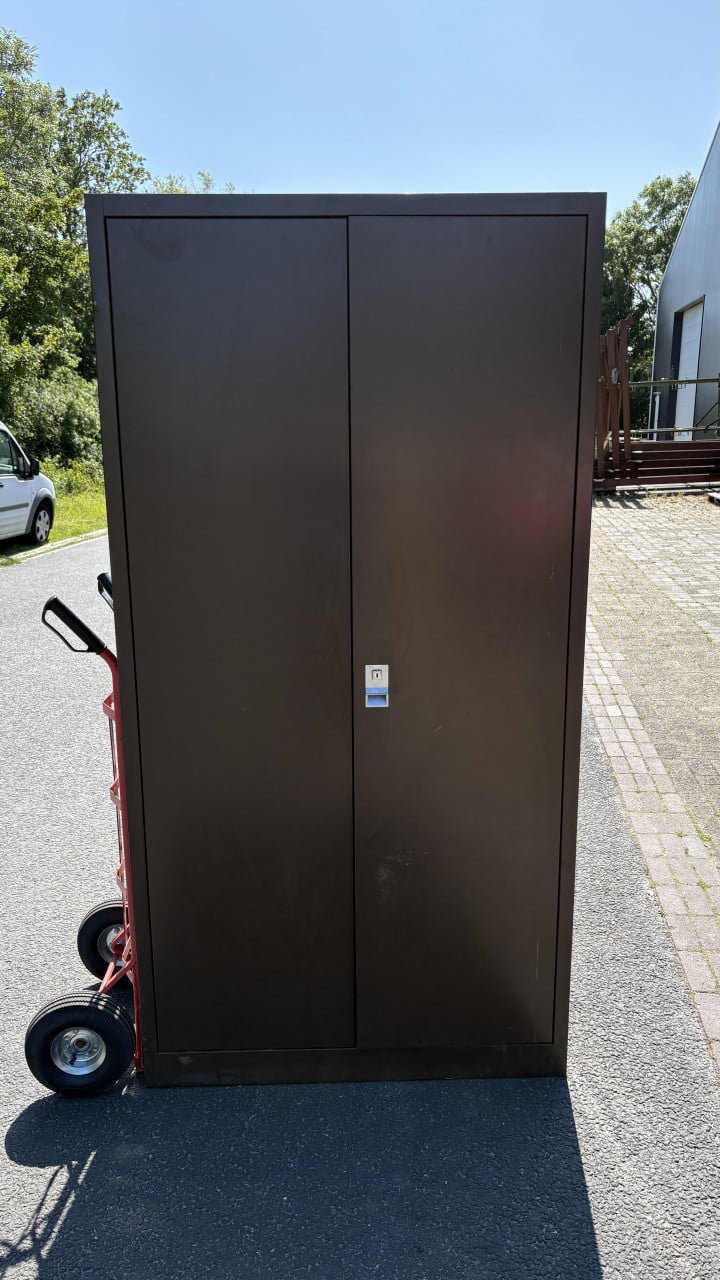 Ahrend stalen kast