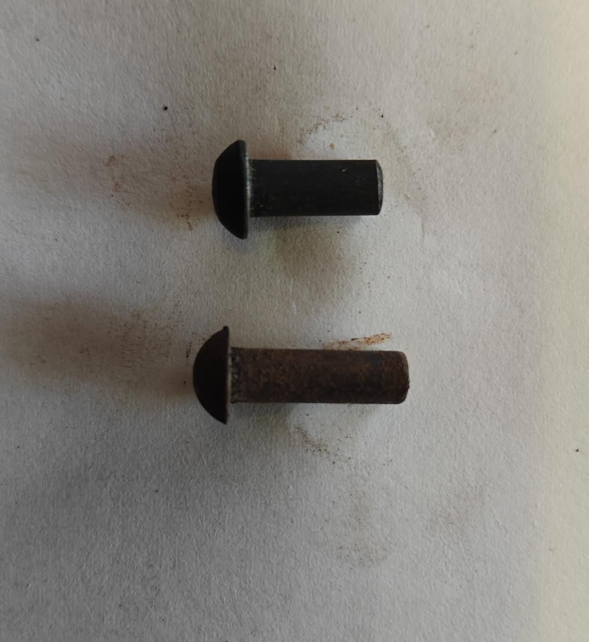 Te koop klinknagels ( geen popnagels)
