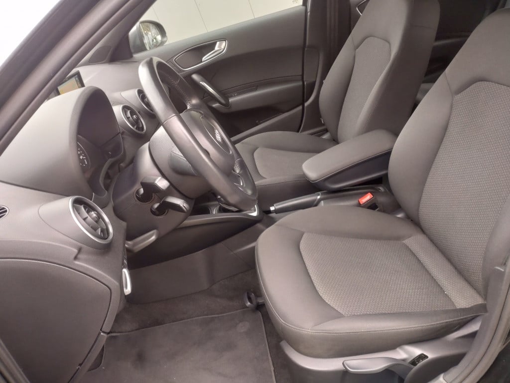 Audi A1 Sportback 1.0 tfsi adrenalin