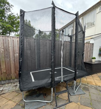 Salta trampoline rechthoekig incl extra’s!