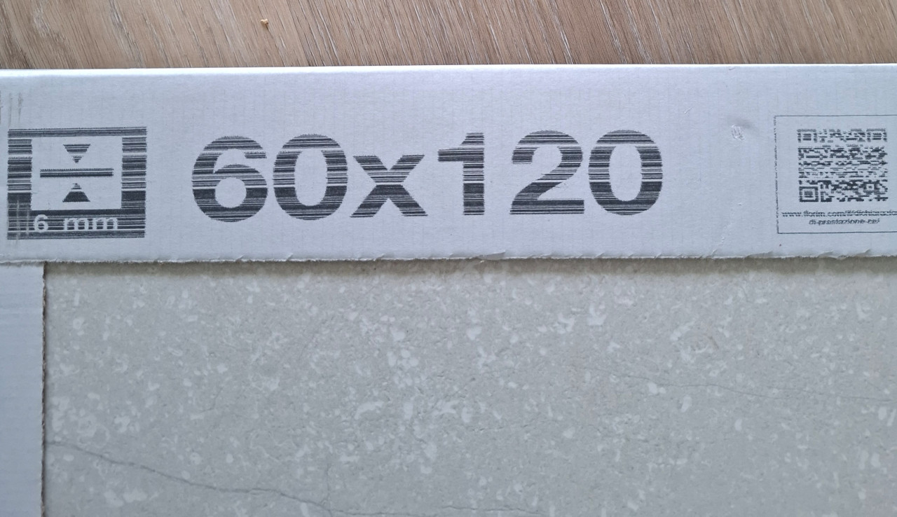 Te koop: 6 grote wandtegels, 60 x 120cm, 2 ds. 4,32m2.