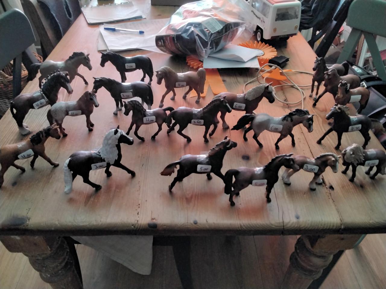 Schleich paarden diversen