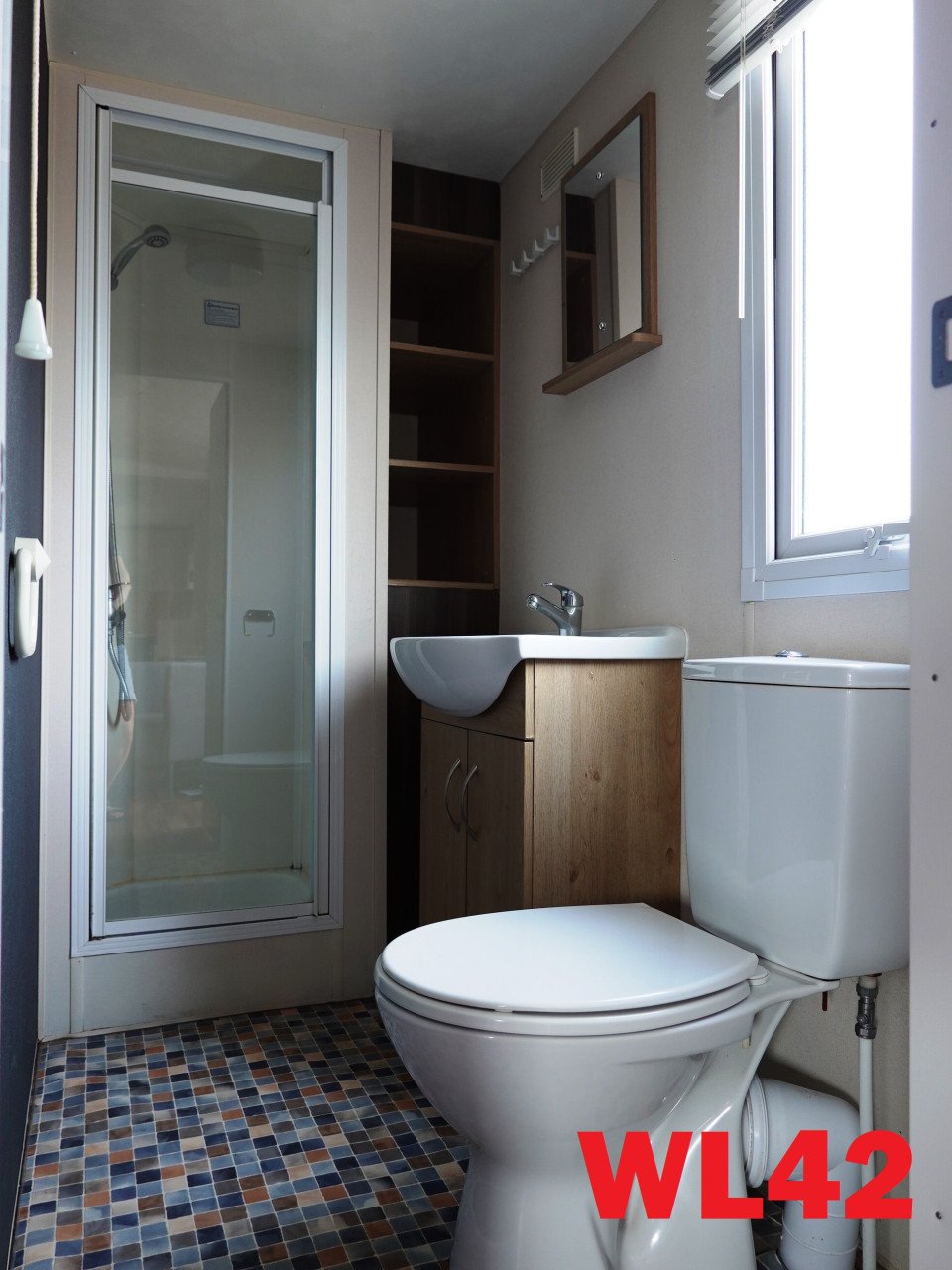 Chalet met middenkamer en gezellige inrichting 2 slaapkamers