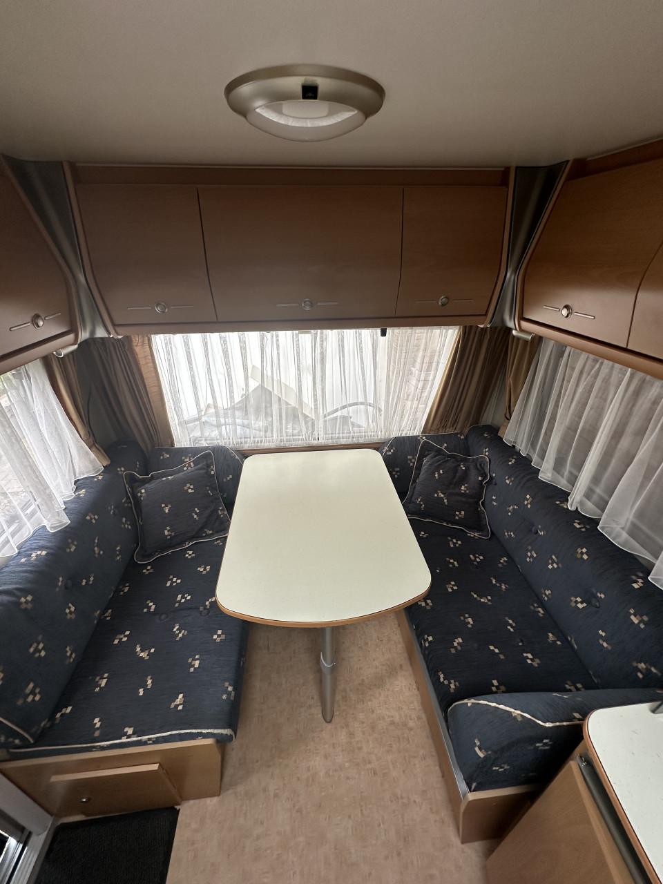 Avento 445 TF Jubilee 2004 Frans bed mover voortent
