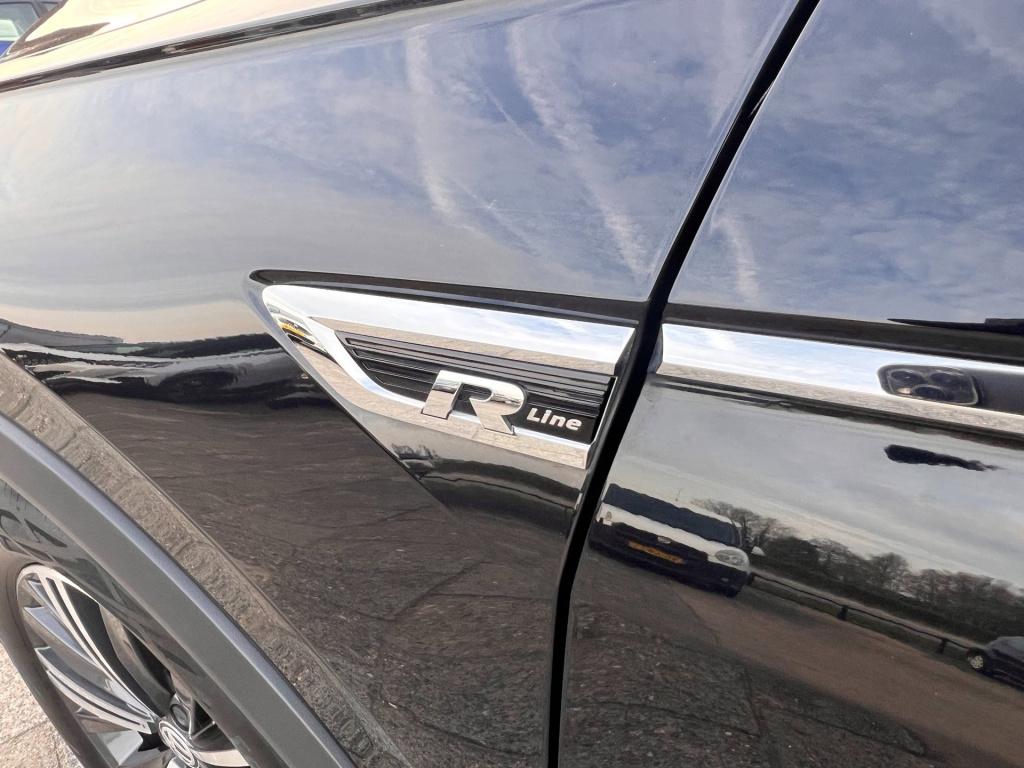 Volkswagen Tiguan 2.0 tsi 4motion r-line highline, virtual cockpit, trekhaa