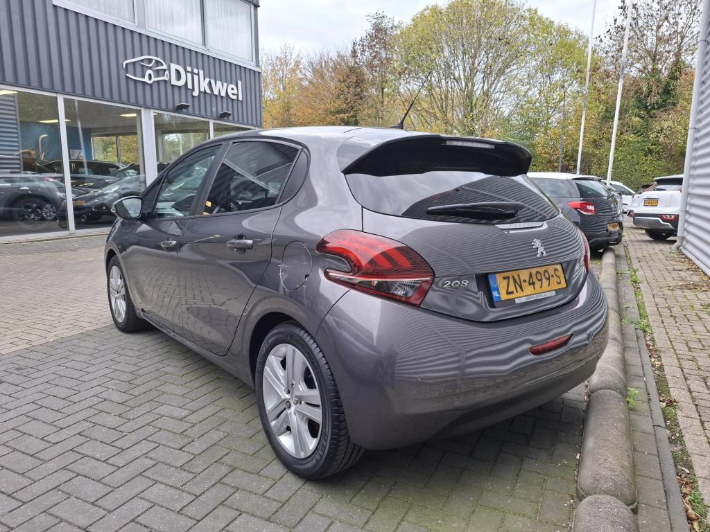 Peugeot 208 1.2 signature nav/airco/cruise/park