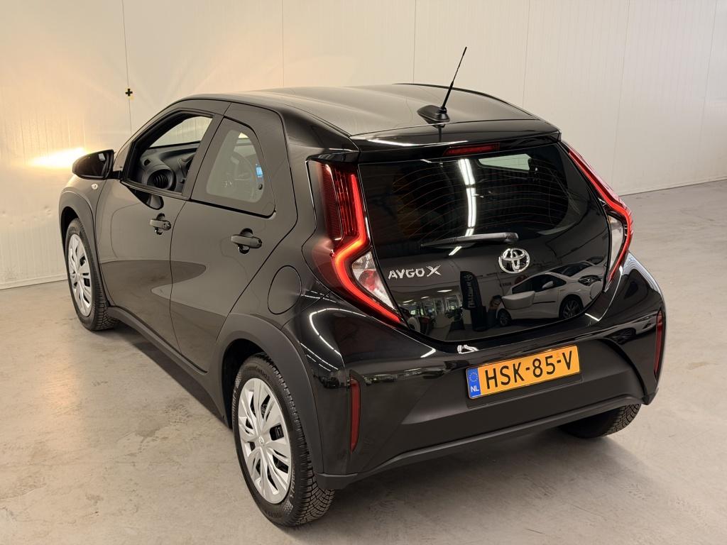 Toyota Aygo x 1.0 vvt-i mt play| camera| airco| adap.cruise