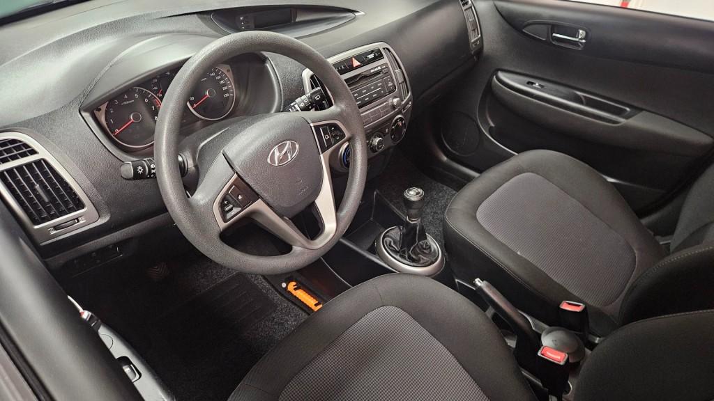 Hyundai I 20 zuinige 1.2i i-drive / nl auto / nap