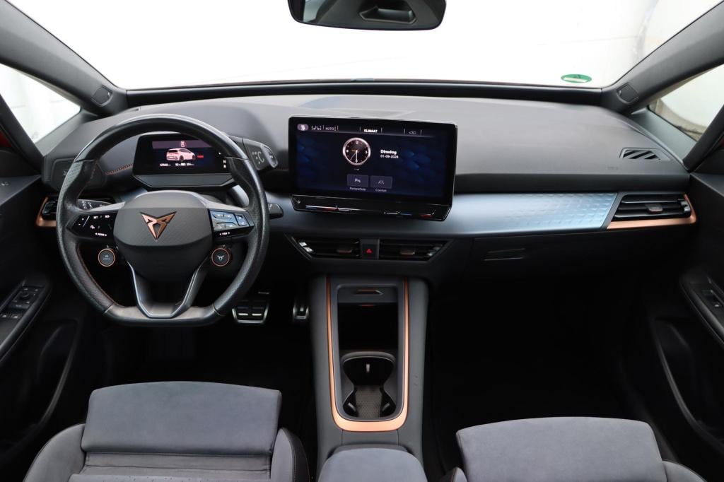 Cupra Born adrenaline 62 kwh 231pk | soh 94,8% |