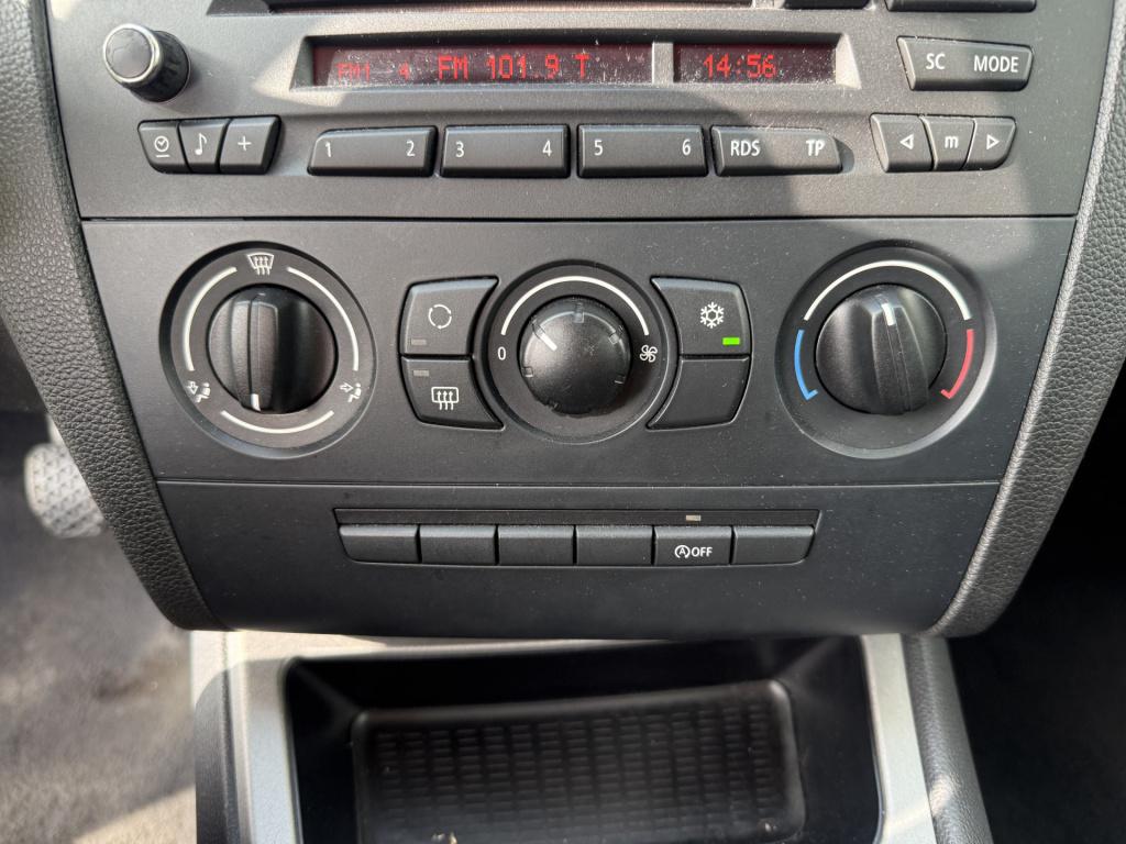 BMW 1 Serie 116i 2.0 122pk executive 3-drs