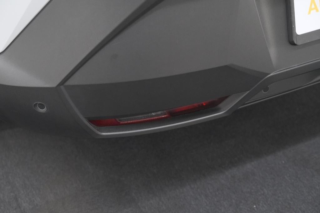 Peugeot 3008 1.2 hybrid 145 gt | camera | adaptieve cruise control | elektr