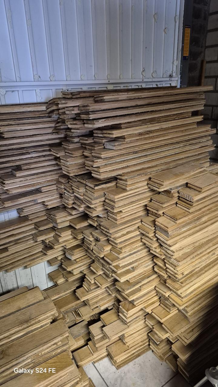 Massief rustiek eiken vloer