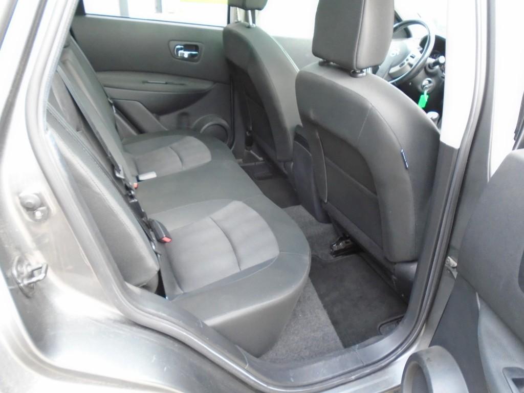 Nissan Qashqai 1.6 connect edition
