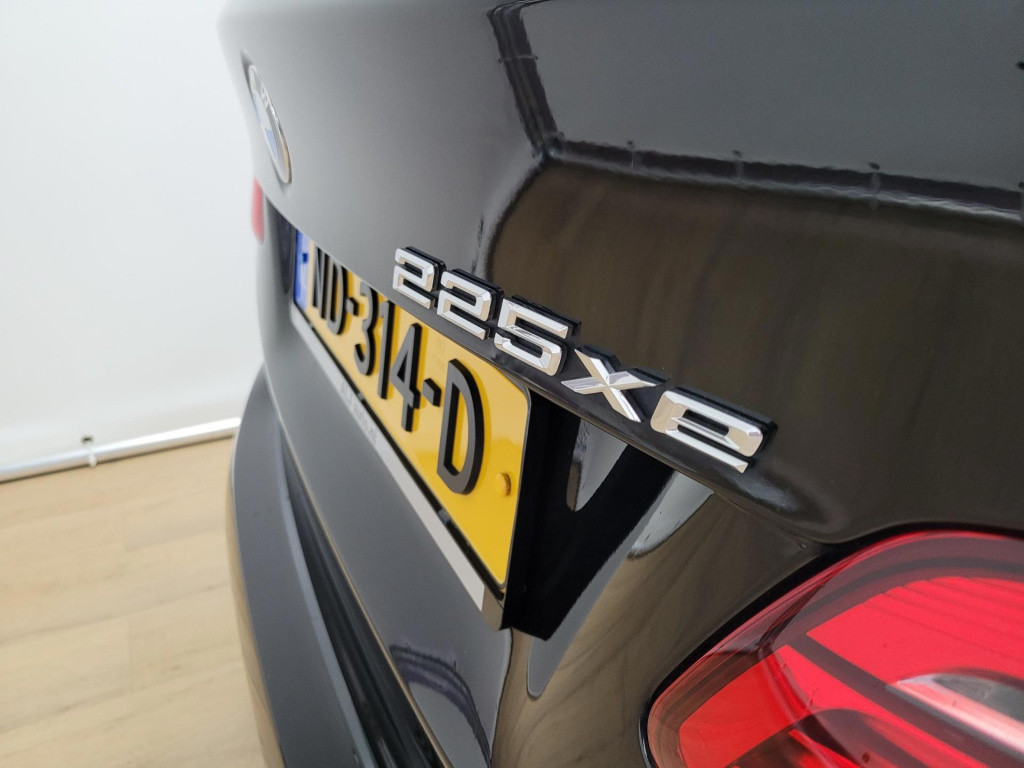 BMW 2-serie active tourer 225xe iperformance centennial executive | clima |