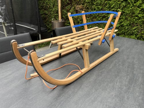 Mooie houten slee van Sirch