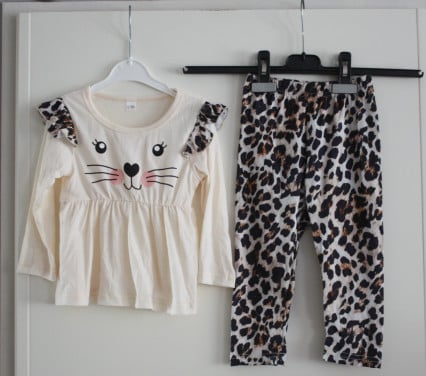 Set shirt en broek  maat 86