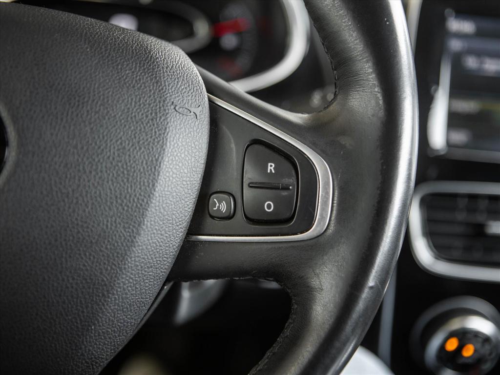 Renault Clio estate 1.2 tce 120pk intens | camera | stoelverwarming | navig