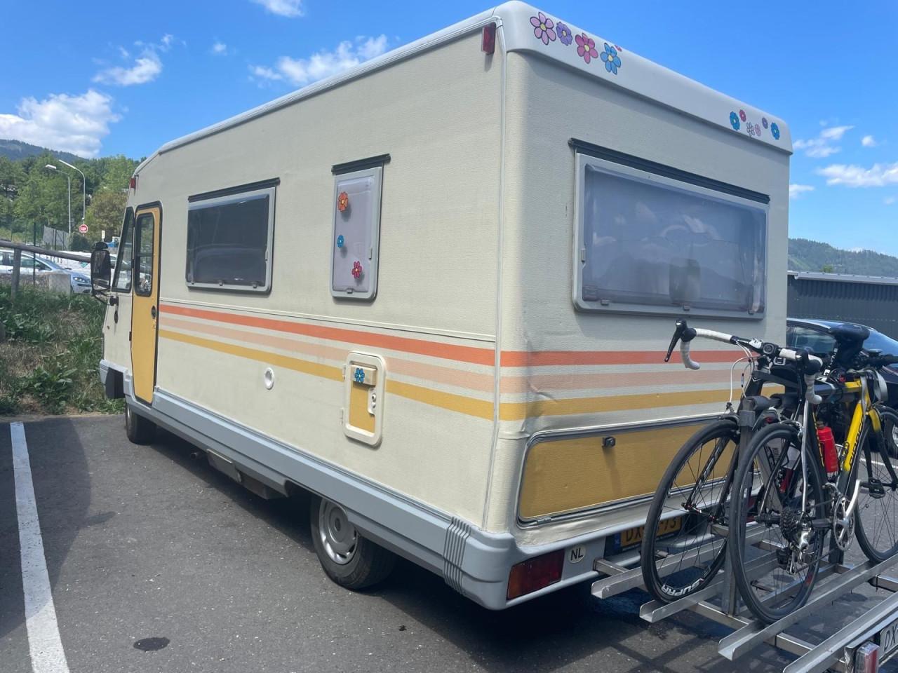 Camper Peugeot 280 G te koop (motor defect)