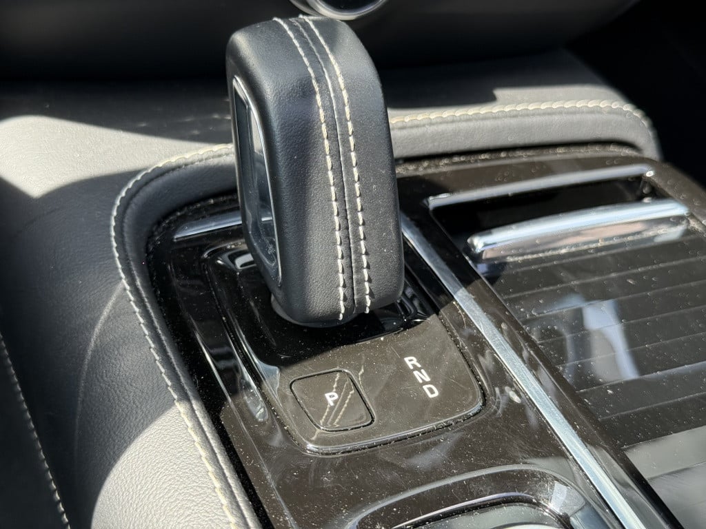 Volvo V60 t6 340pk recharge r-design| panodak| adap.cruise| 360 camera