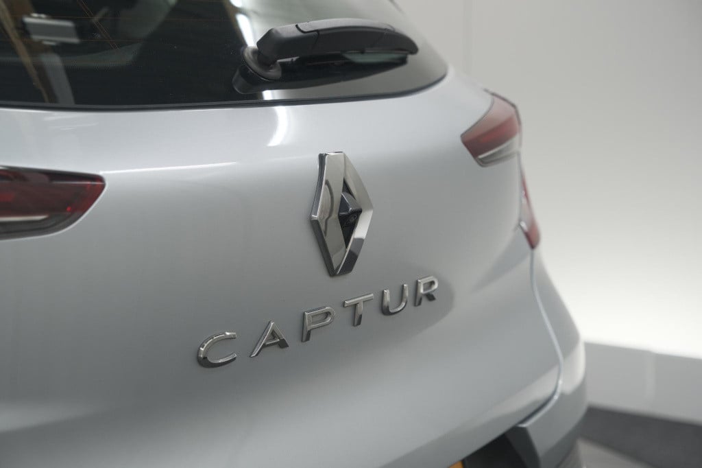 Renault Captur tce 130 intens | camera | stoelverwarming | apple carplay | 