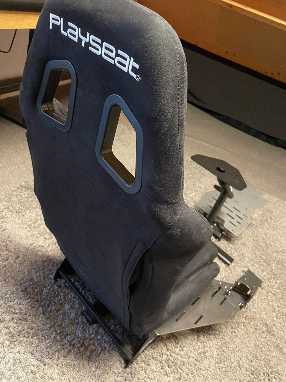 Playseat Evolution Racestoel + Gearshift Holder