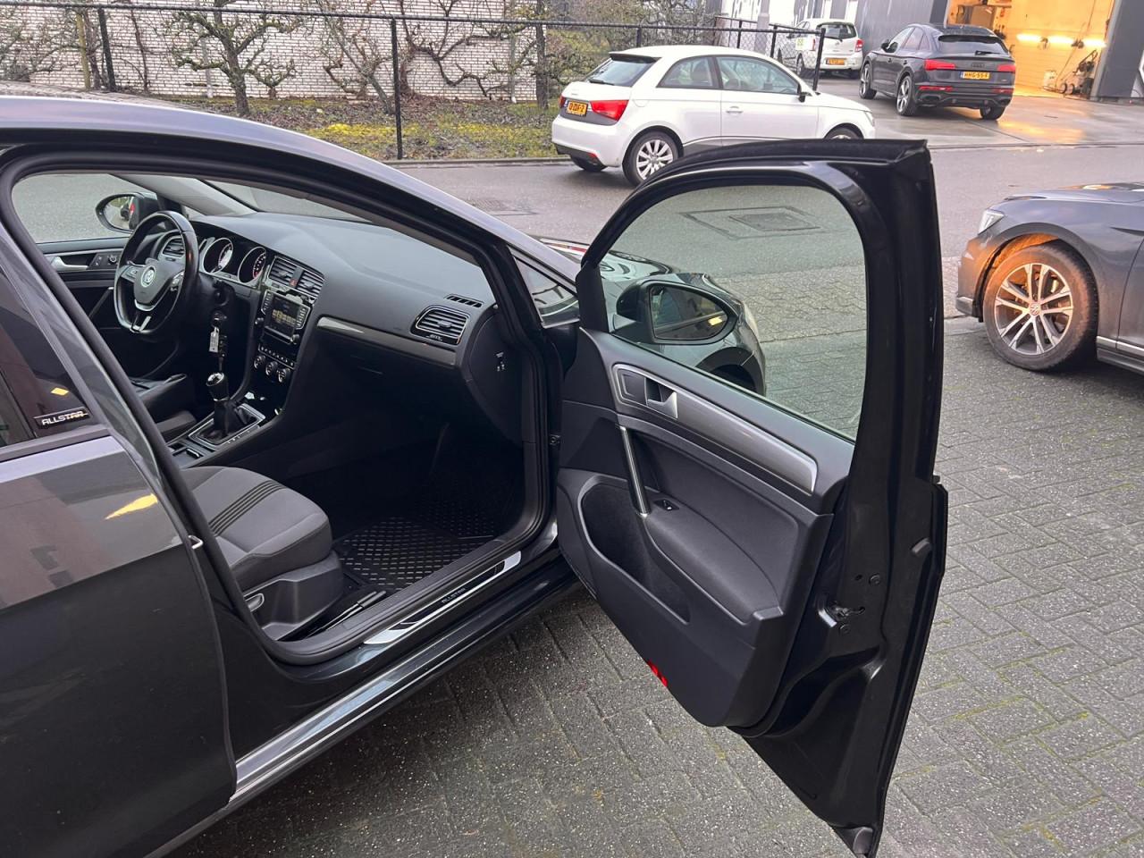 Volkswagen Golf 1.2 TSI Connected Series