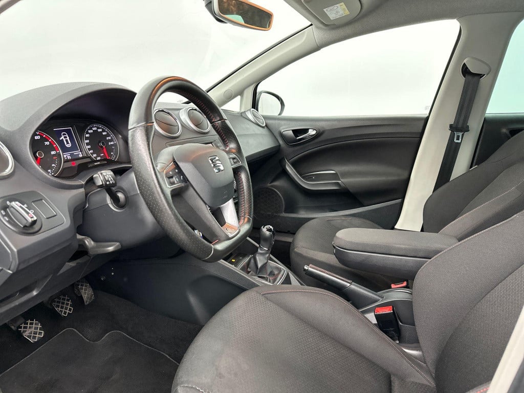 Seat Ibiza 1.0 ecotsi fr | apple carplay | trekhaak | parkeersensoren | 17'