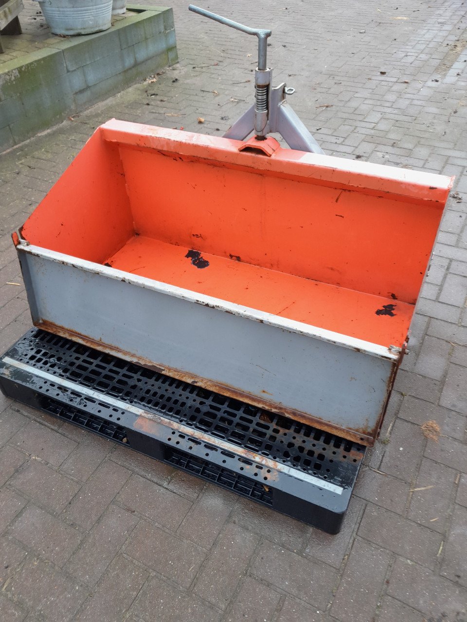 Grond-transportbak