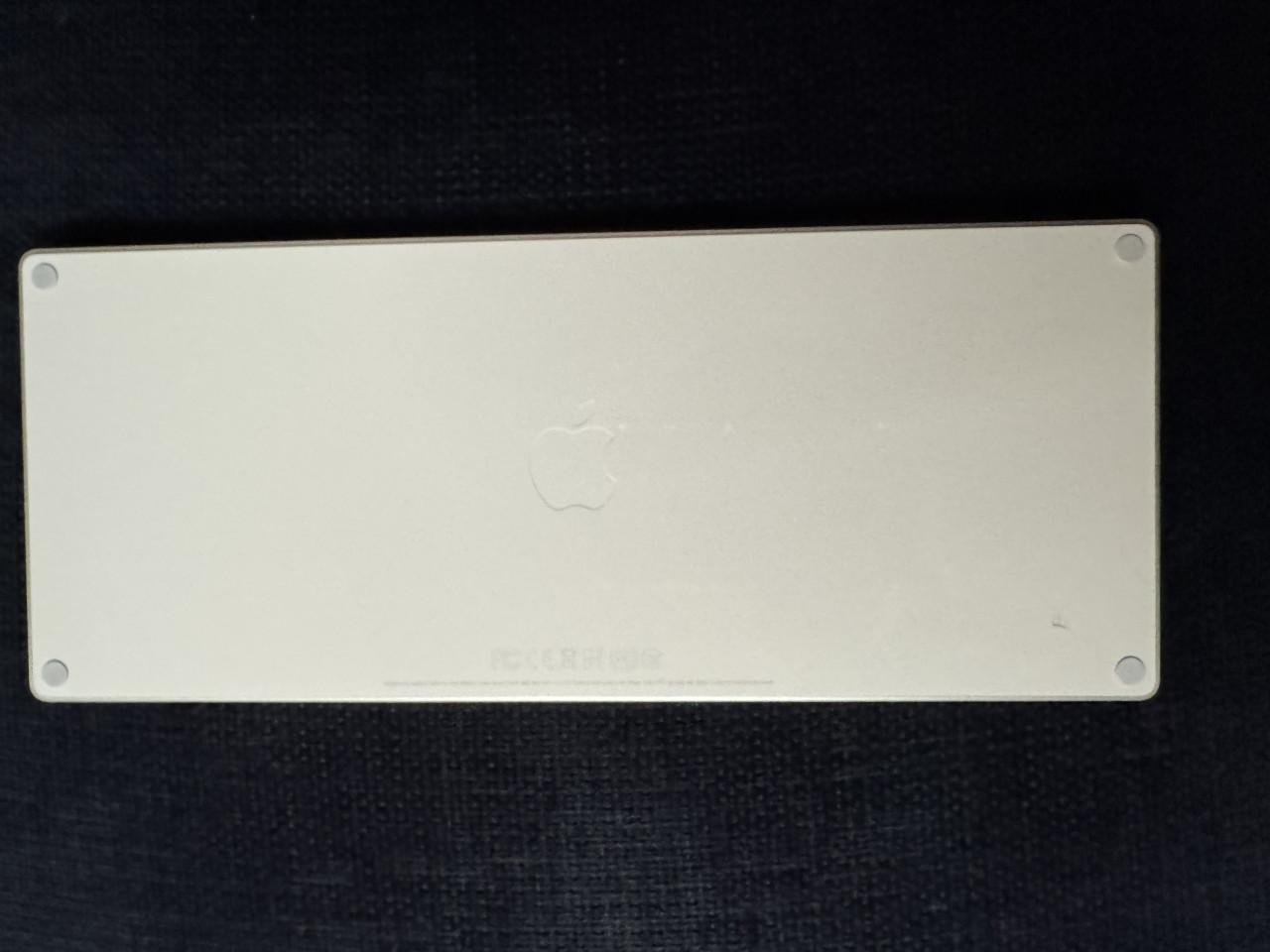 Apple Magic Keyboard  (2015)