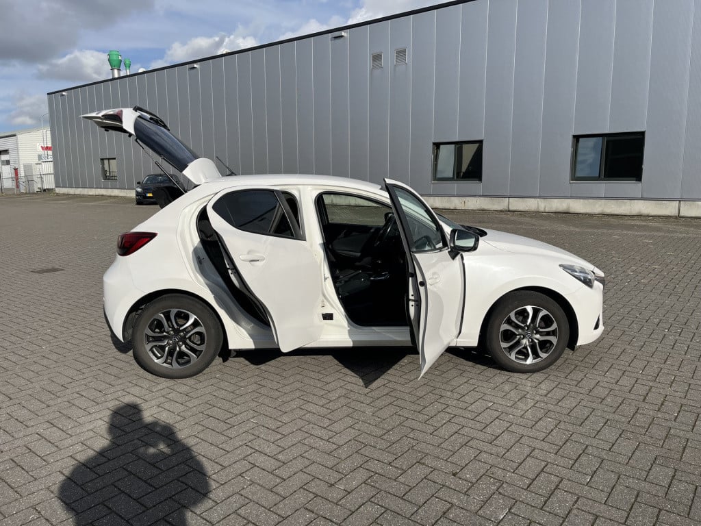 Mazda 2 1.5 skyactiv-g90 - 5 gs navi cruise stoelverw