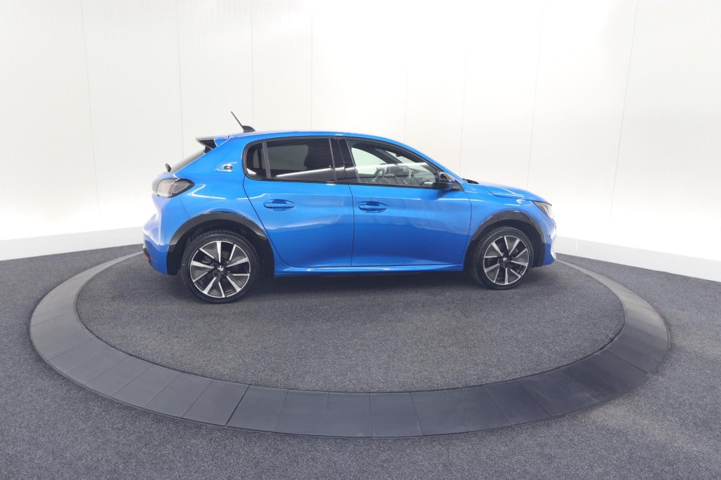 Peugeot 208 ev gt pack 50 kwh | camera | adapieve cruise control | stoelver