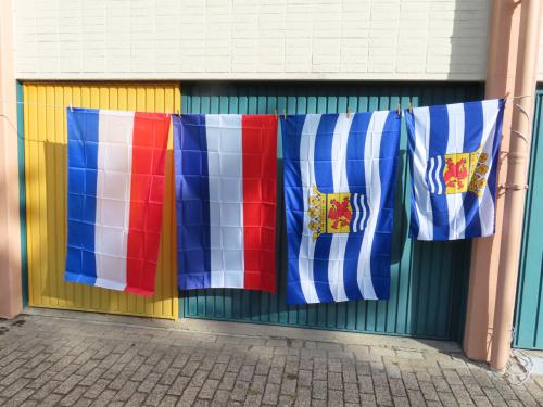 Vlaggen: Nederland en Zeeland vanaf €.7,50