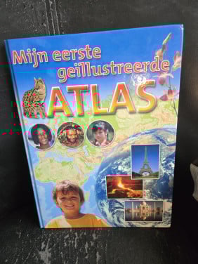 Mijn eerste geïllustreerde atlas 2003