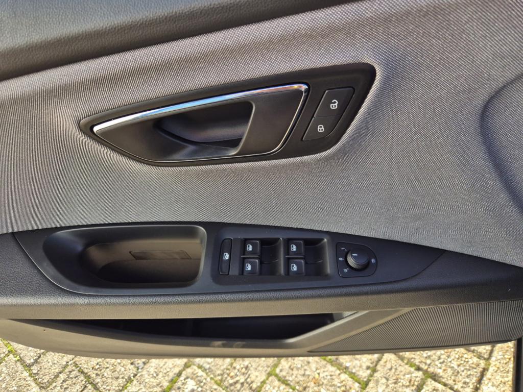 Seat Leon st 1.0 ecotsi 85kw / 116pk style business intense